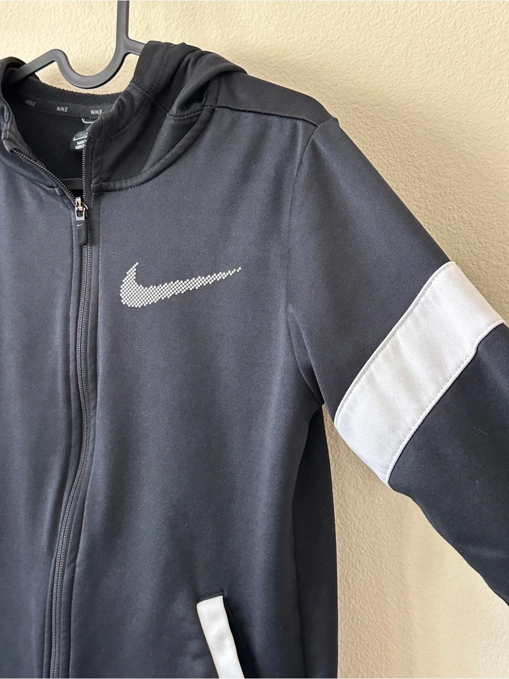 Nike Kids Black White Zip-Up Hoodie Jacket Size L